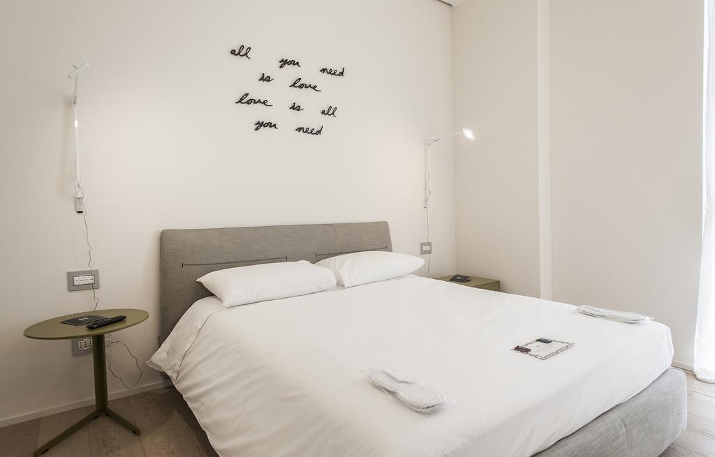 Hemeras Boutique Homes - Design Flats Near The City Center 米兰 外观 照片