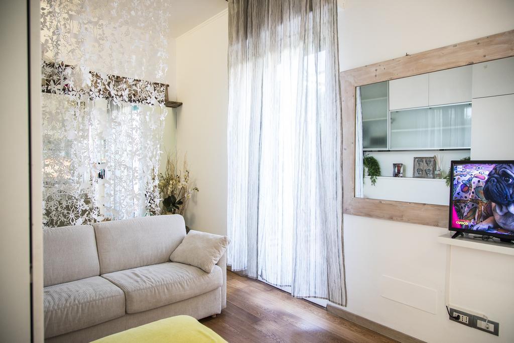 Hemeras Boutique Homes - Design Flats Near The City Center 米兰 外观 照片